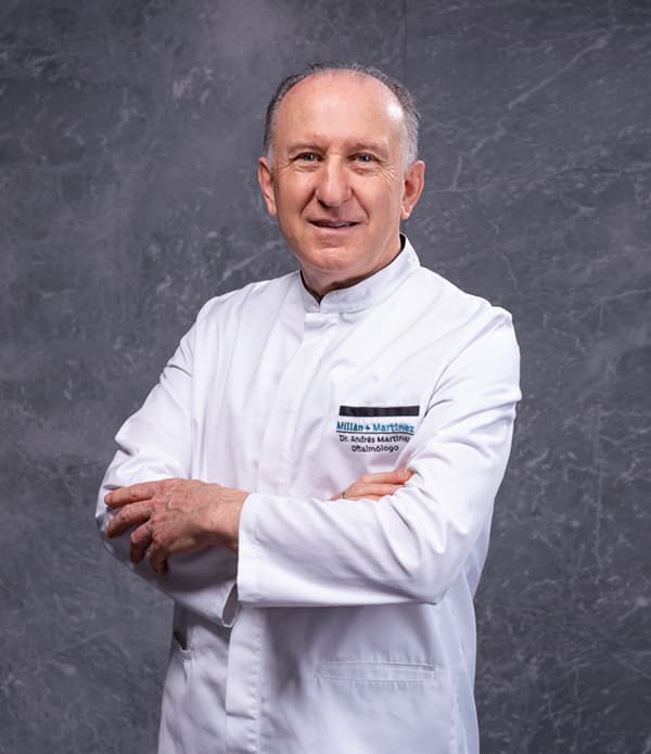  Dr. Andrés Martínez